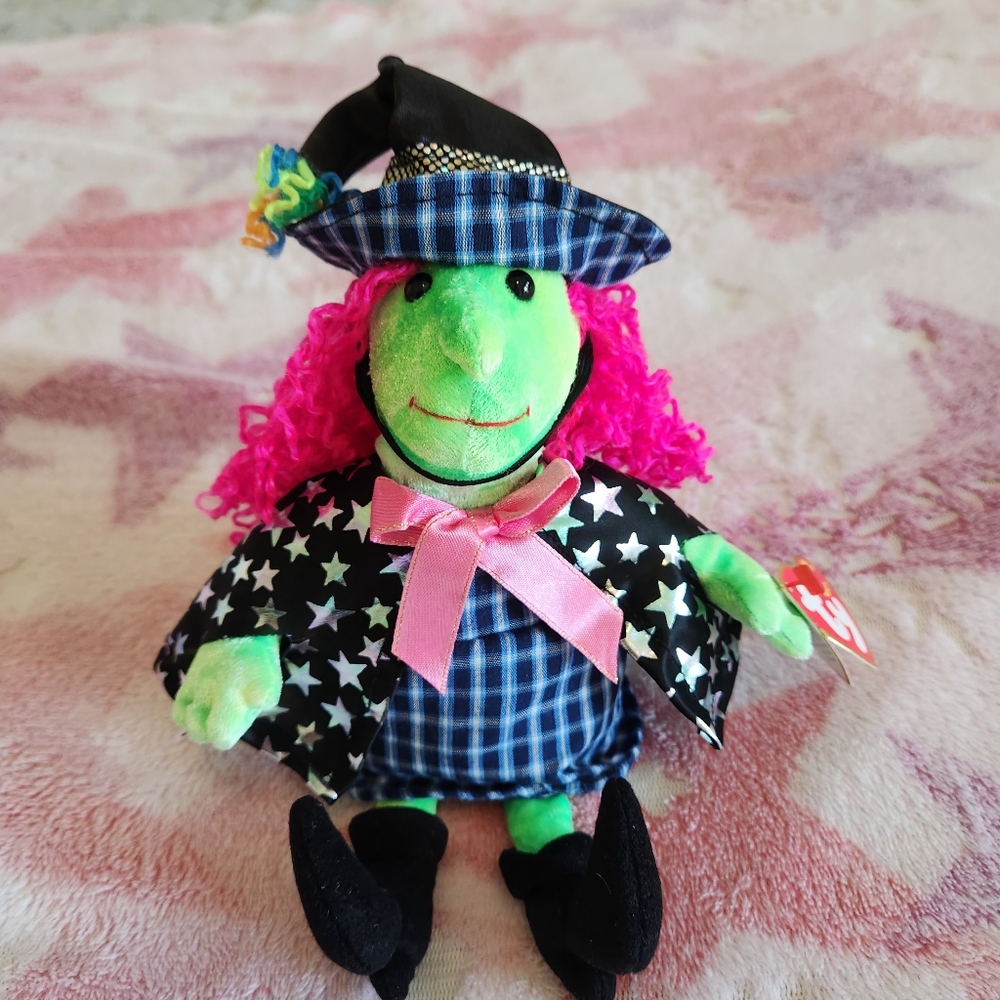NWT Vintage 2001 Ty Beanie Baby Scary The  Halloween Witch